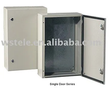 Single door metal distribution box