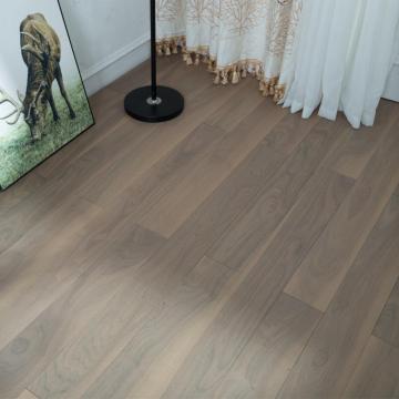 Parquet contrecollé en noyer grès