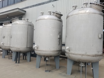 Stainless Steel Vertical Storage Tank