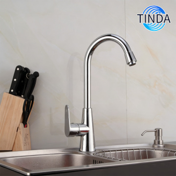 Timeless Design Kitchen Faucet in High-Quality Metal