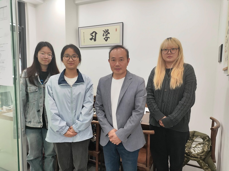 Students from Chongqing Technology and Business University Visit Liyu Precision Technology Co., Ltd., General Manager Tang Daiping Shares Entrepreneurial Insights!