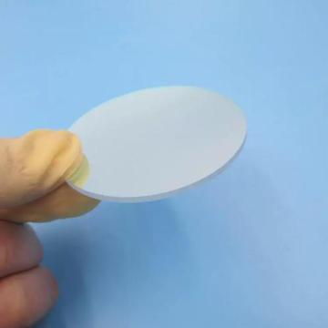 Kundenspezifisches optisches 905-nm-IR-Bandpassfilterglas mit 92 % hoher Durchlässigkeit