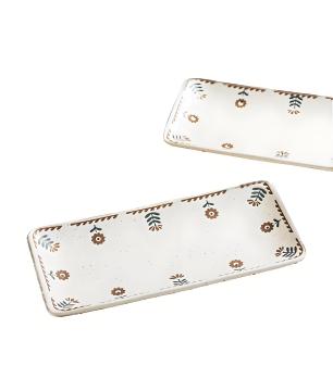 Elegant Sushi Serving Plates for Japanese Cuisine