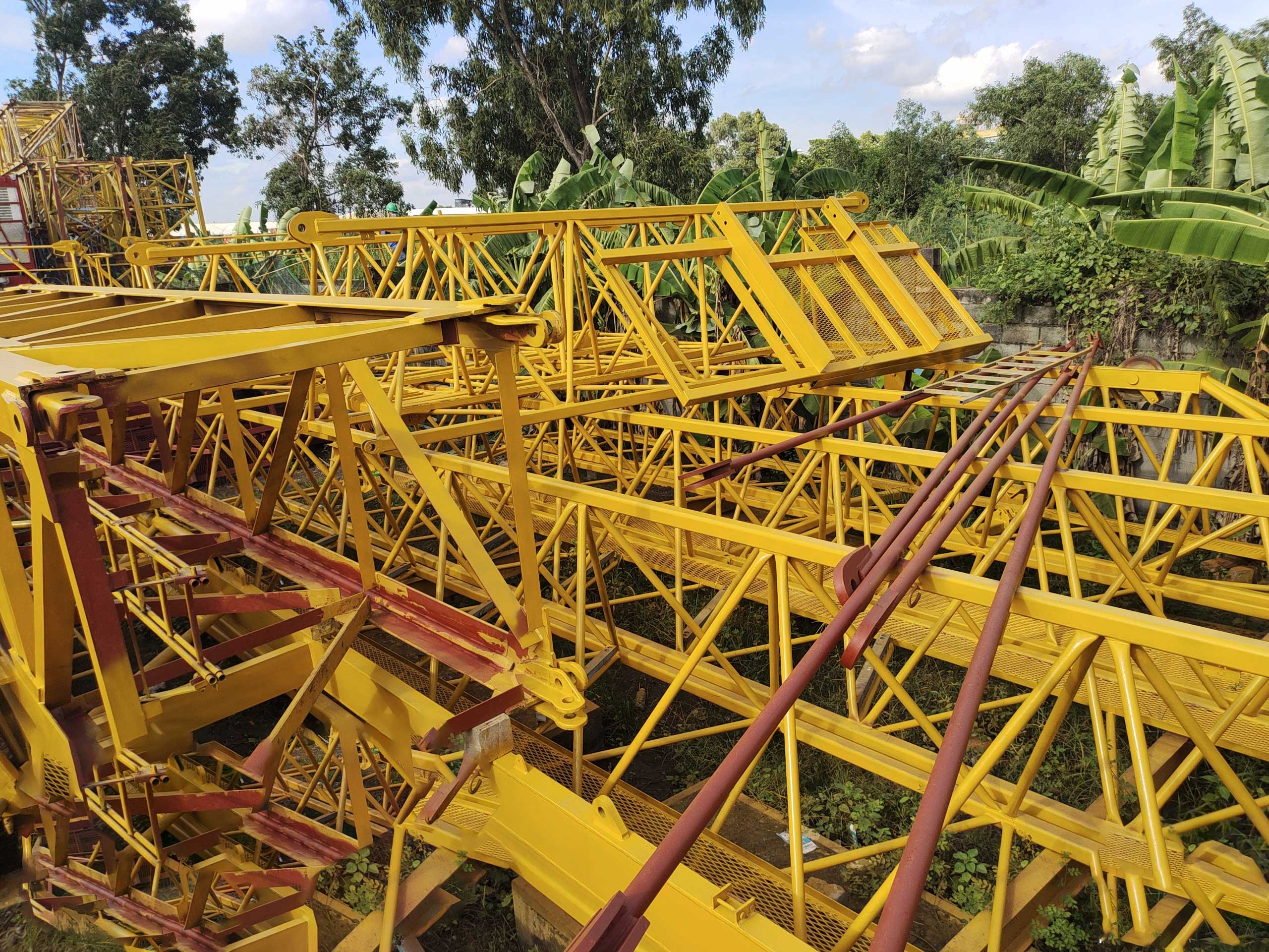 self-erecting-crane