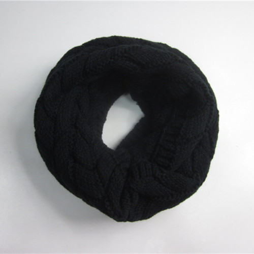 Mesin Knitting Black Jacquard Loop Scarf