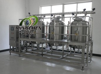 CIP cleaning systems in milk production line