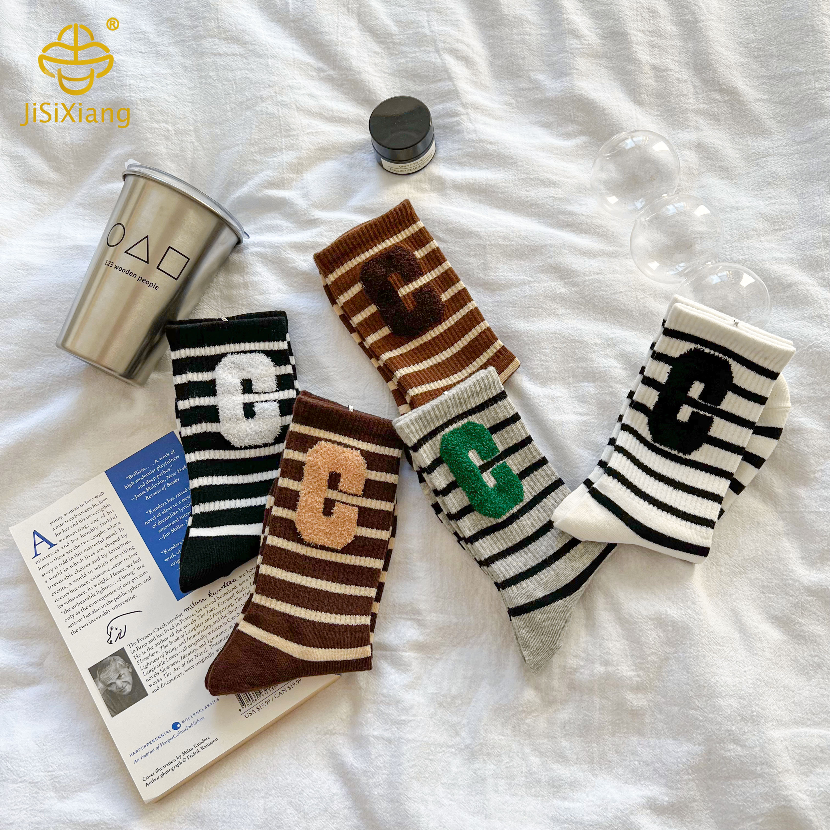Korean version of big C letter mid tube socks with striped sports pile socks