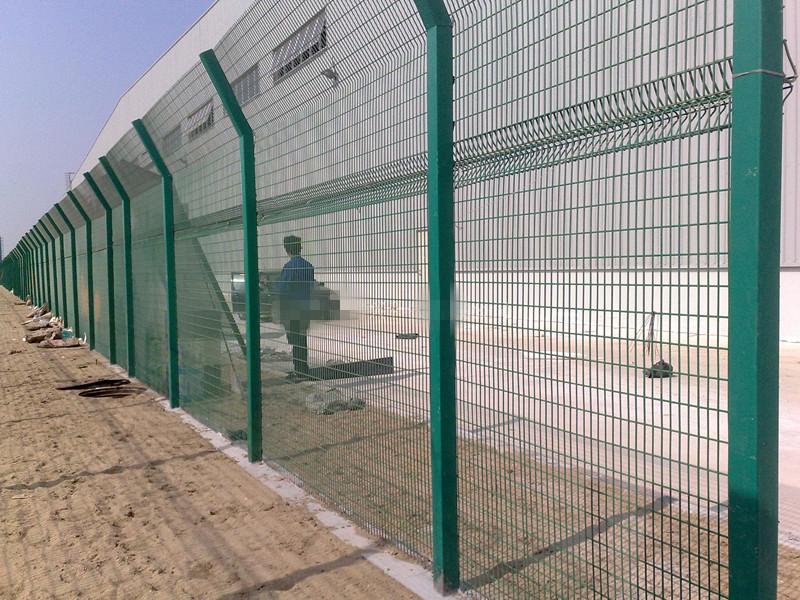 358fence (175)