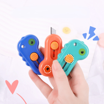 Cartoon Dinosaur Portable Mini Utility Knife - 3 kolory