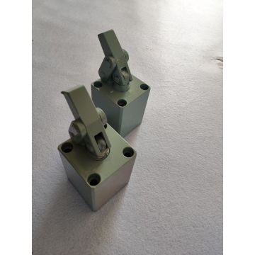 Линейное приспособление Цилиндр Угловой гидравлический цилиндр