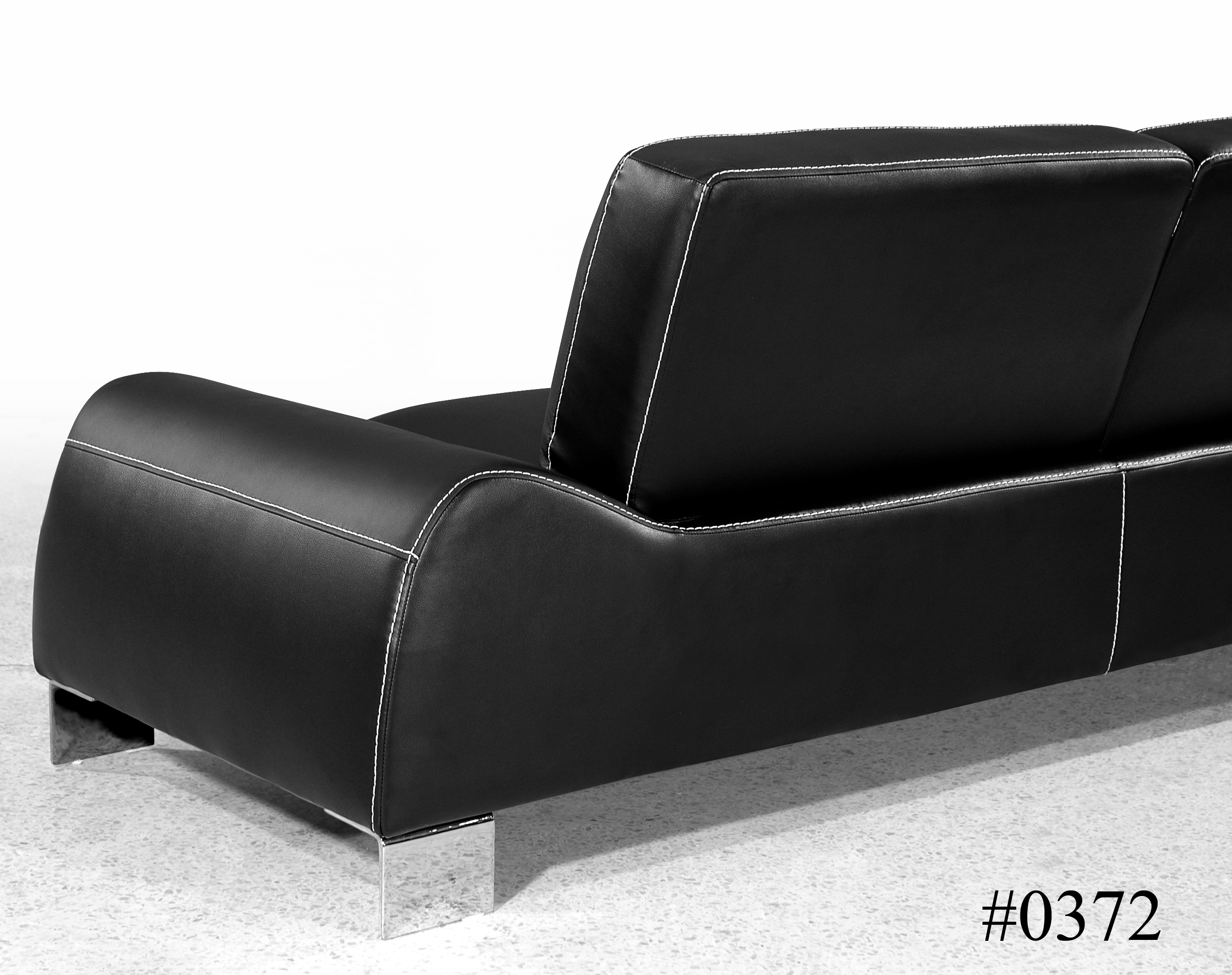 Modern Black Leather Sofas