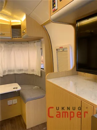 UKUNG RV Camper Travel Trailers: Airstream and Off-Road Options