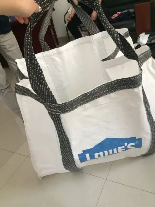 Lowe′s Big Bags for Construction Lawn and Garden