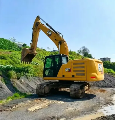 Robust Caterpillar 360 Excavator Machine