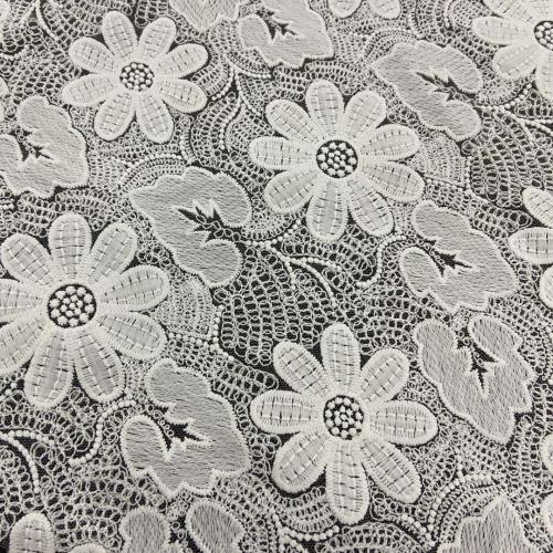 Pop-fashion Heronsbill Pattern Milky Yarn Embroidery Fabric