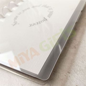 Conjunto de cubierta de plástico PET translúcido transparente personalizado Conjunto de cubierta unida con puñetazo para el organizador de planificadores