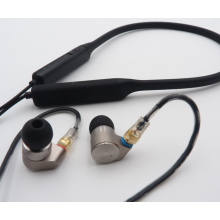 Hifi Bass Stereo Earbud Tahan Keringat W/Mic