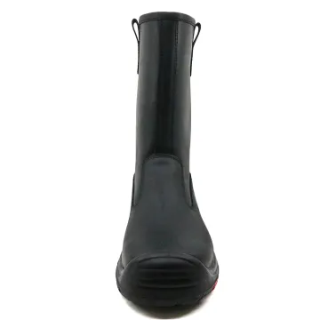 Oil resistant rubber sole safety welding boots