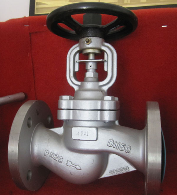 Cast Steel DIN Standard Bellows Sealed Globe Valve