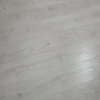 12.3mm AC3 HDF Synchronized Laminate Flooring