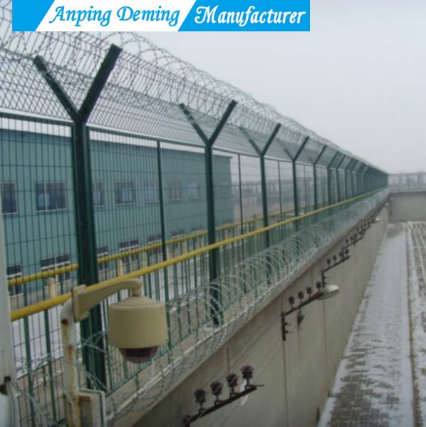 v curves wire mesh fence panels