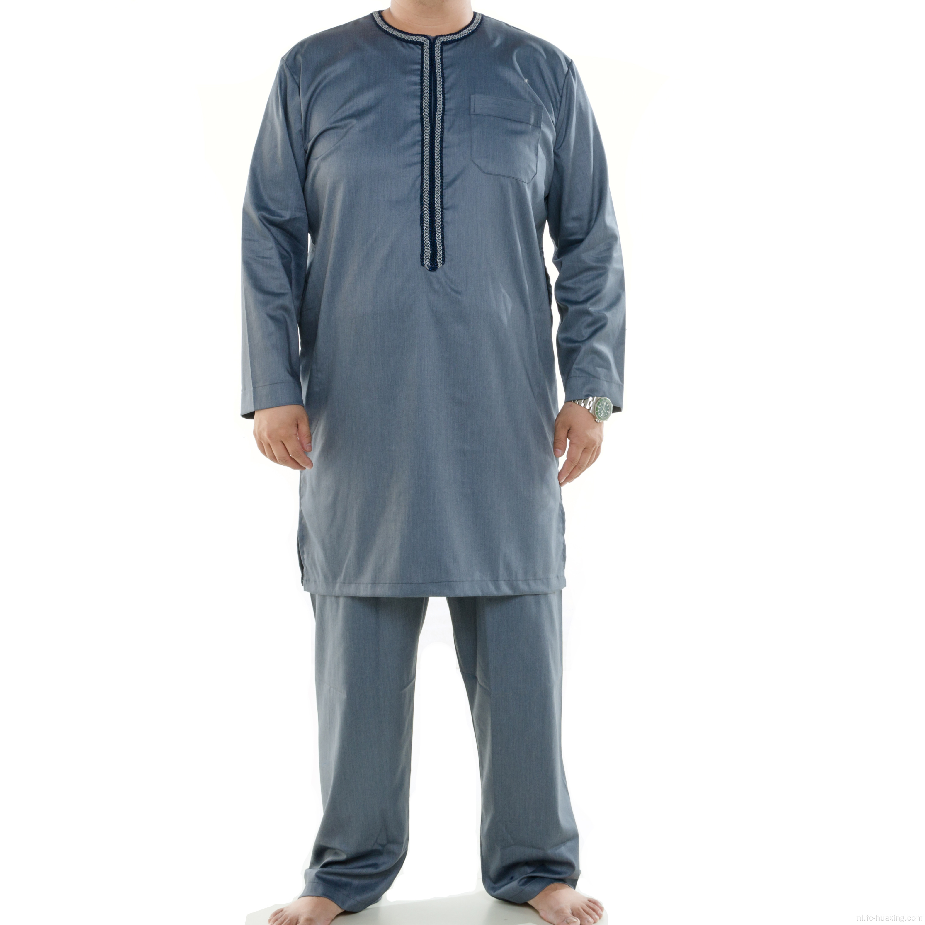 Nieuw ontwerpcontrast Kleur Kaftan Abaya