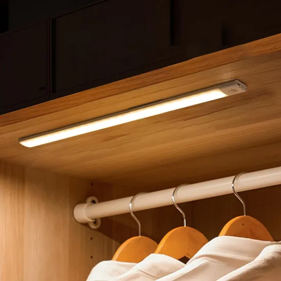 Factory Price Cabinet Induction Light with USB Charging and Wireless Motion Sensor for Wardrobe