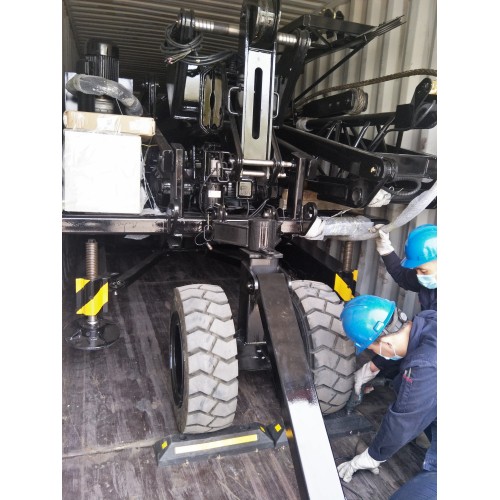 4-тонный мини-самомонтирующийся мобильный башенный кран