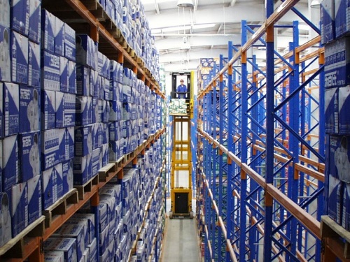 VNA Pallet Racking in Warehouse Storage