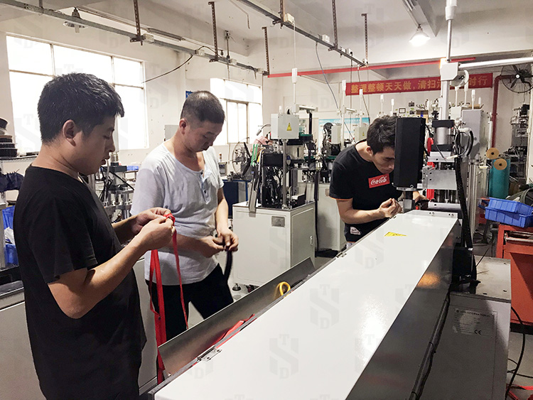 zippermachinefactory