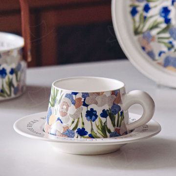 Tasses en céramique Set tasse de café de style européen 6 tasse en céramique 250 ml tasses à café et coffrets cadeaux Saucers