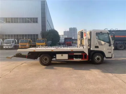 Hyundai light duty flatbed wrecker truck