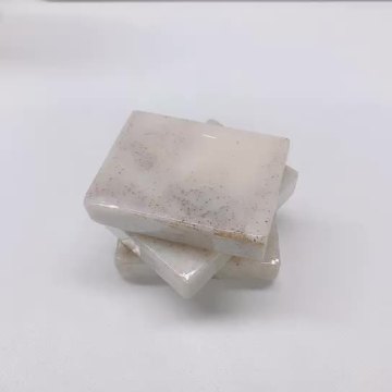 Cura della pelle naturale fatta a mano Olio di cocco sbiancante e sapone al latte in profondità