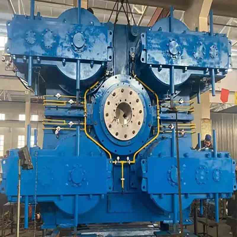 Special steel refinery converter tilting device
