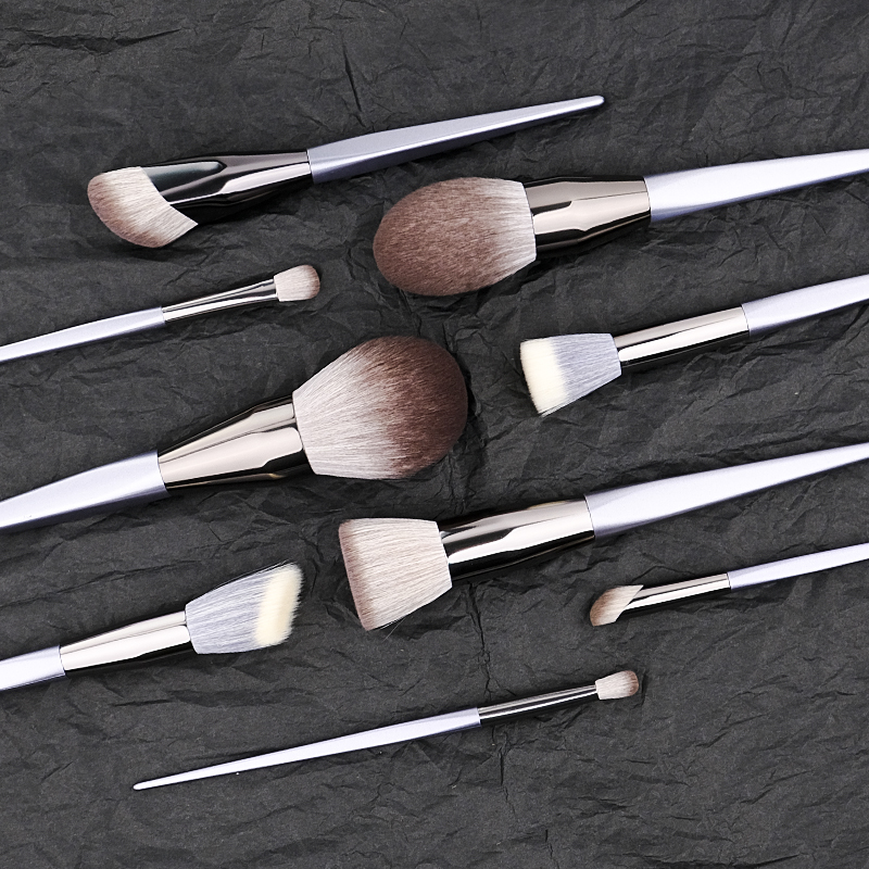 3 cosmetic brush