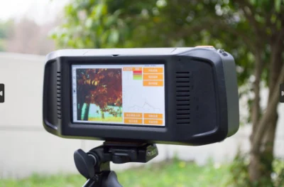 On-the-Go Hyperspectral Analysis: CHNSpec FS-IQ-VISNIR with Integrated Display5