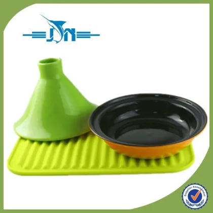 Multifunctional silicone baking mat for oven