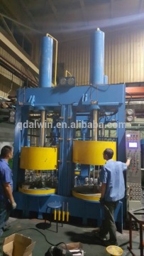 BOM motorcycle/truck car/three wheels tire hydraulic two mould bladder vulcanizer tire curing press