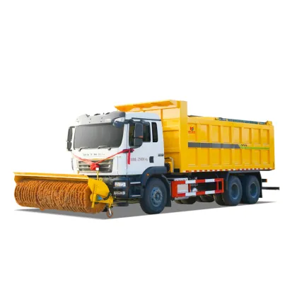 High-efficiency road snow removal vehicle