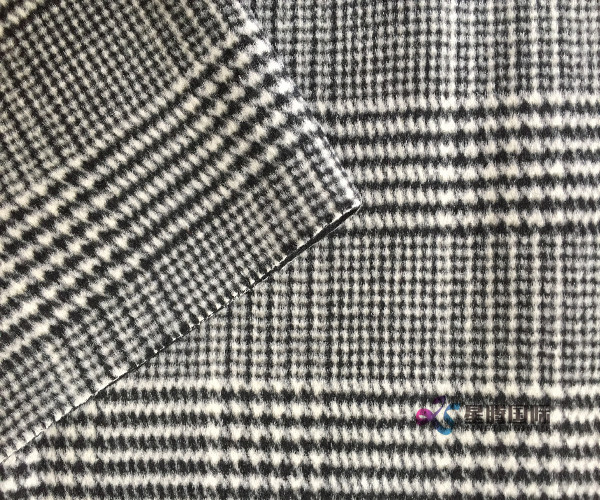 Houndstooth 100% Wool Fabric