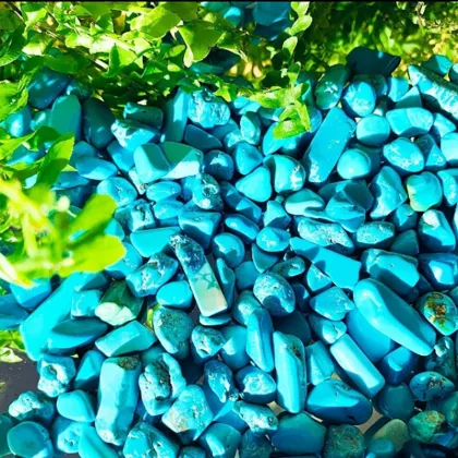 Wholesale Natural Turquoise Chips and Crystal Gravels