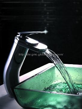 High-quality Glass Waterfall Mixer Bathroom Faucet Widespread