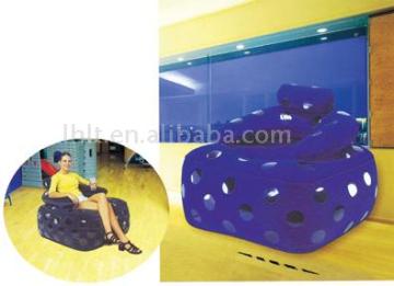 FLOCK CHAIR WITH WINDOWS