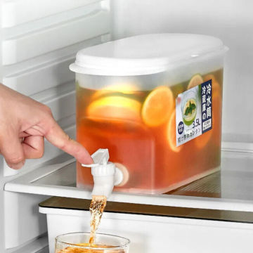 Dispenser Minuman Minuman Moden: Air sejuk, botol, toner lemon gelembung, dan banyak lagi di dalam baldi plastik rumah tangga