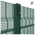 Welded wire mesh fencing