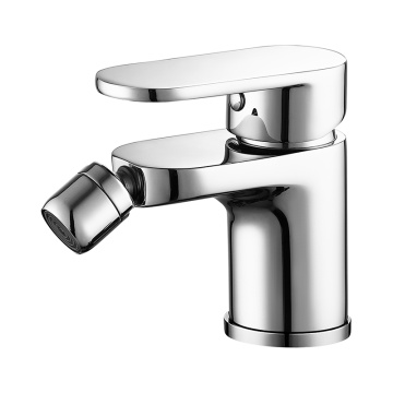 Single lever bidet mixer for bathroom