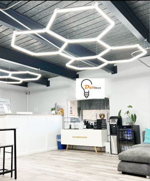 أضواء LED بالجملة للمرائب وورش العمل