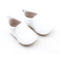 Sapatos casuais populares de couro branco para barcos de bebê