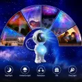 Um projetor de galáxia com luar e controle remoto