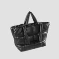 女性用の黒い大きなハンドバッグトートバッグ